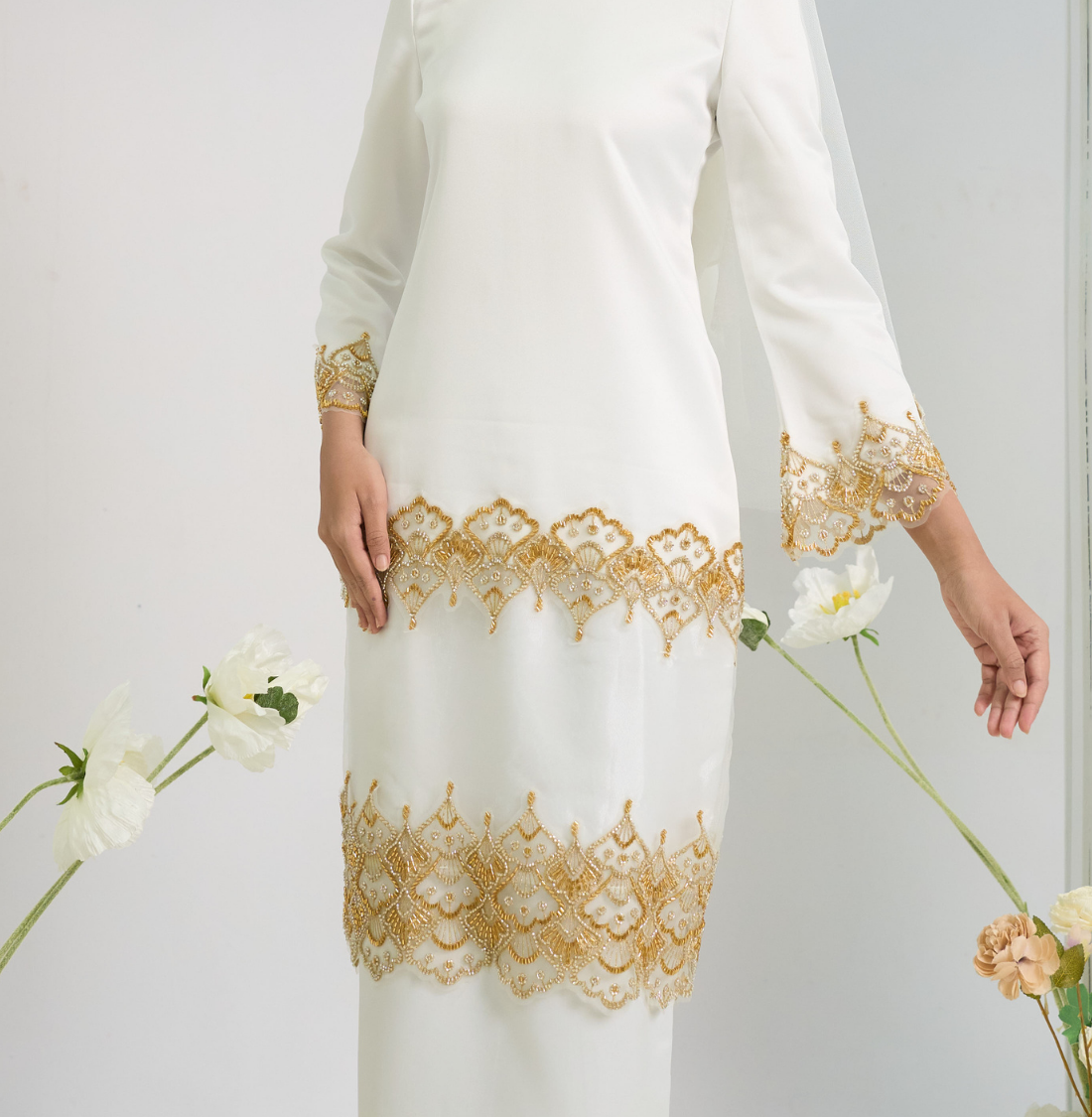 Rania in Off White