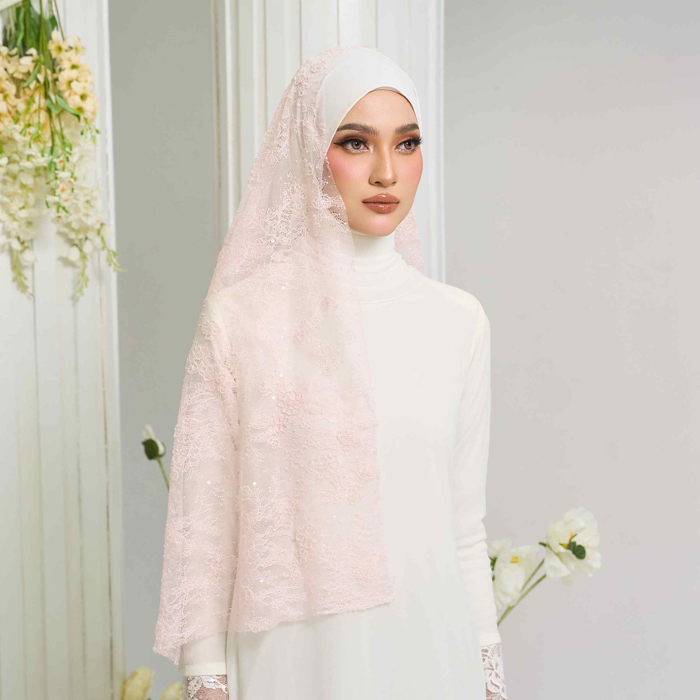 Beaded French Lace Veil in Soft Pink