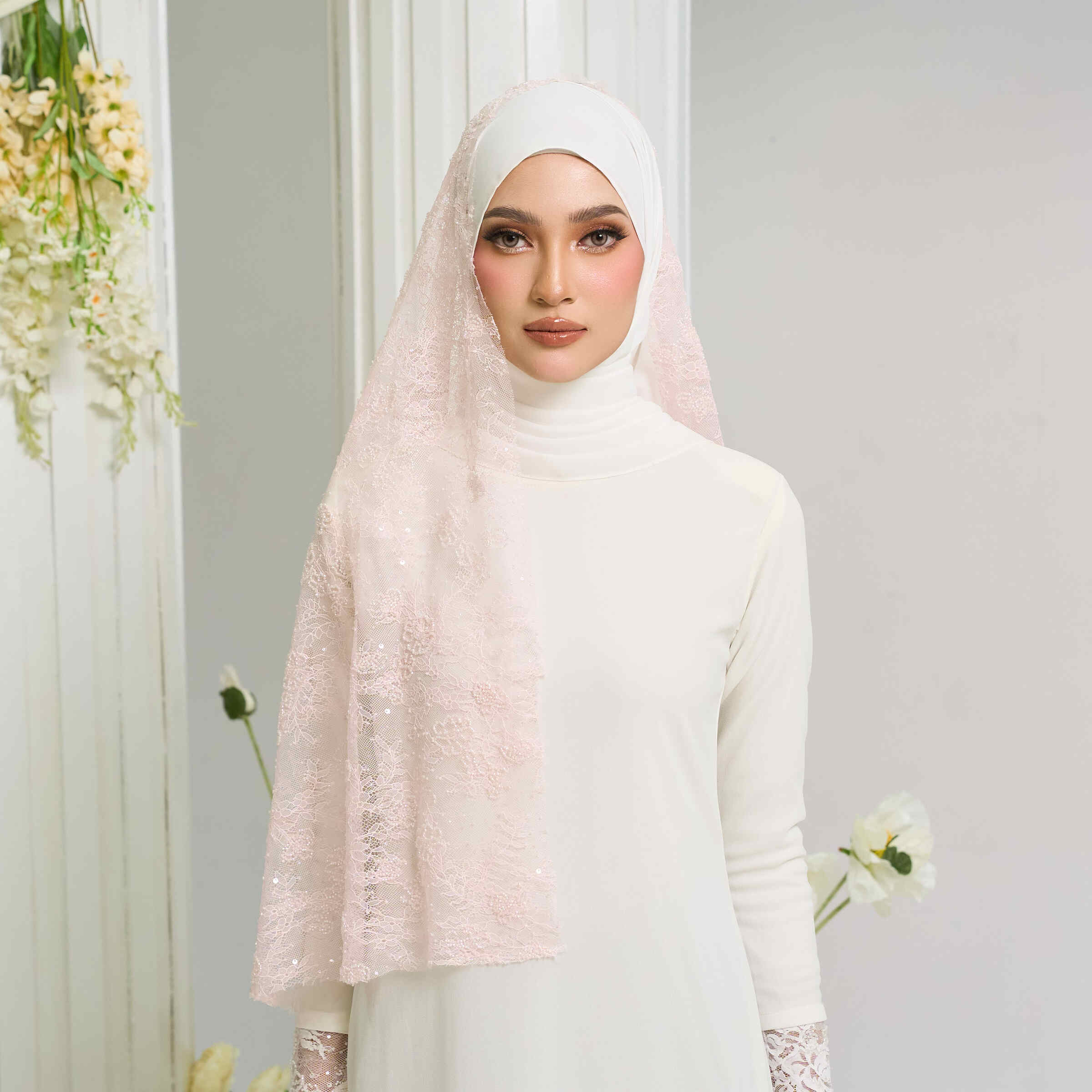 Beaded French Lace Veil in Soft Pink