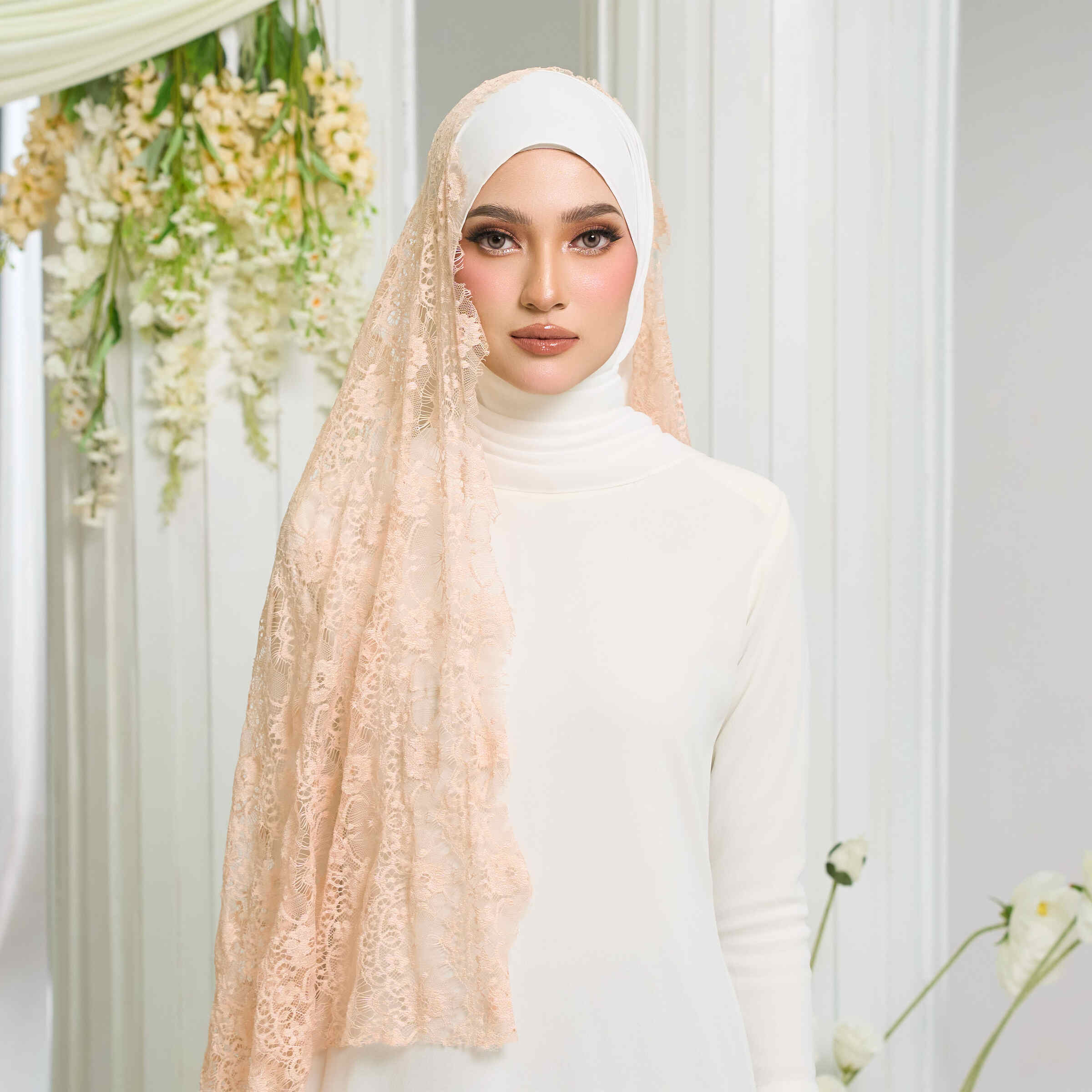 Lacey Veil in Pinky Peach