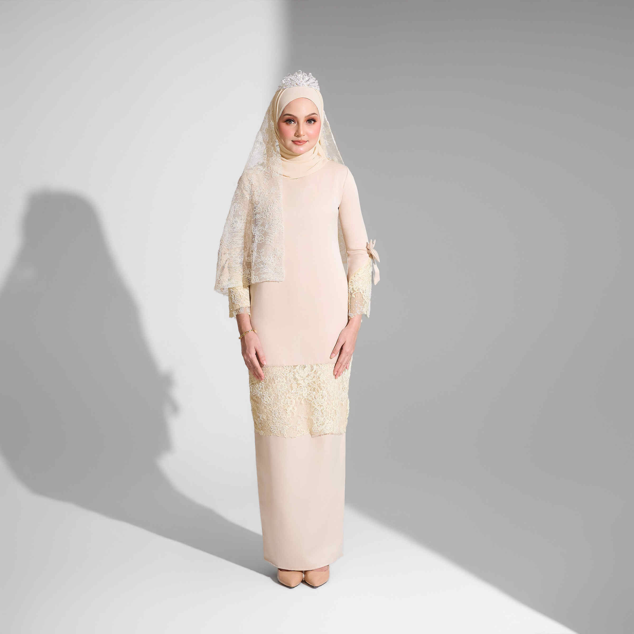 Ayra Kurung in Champagne