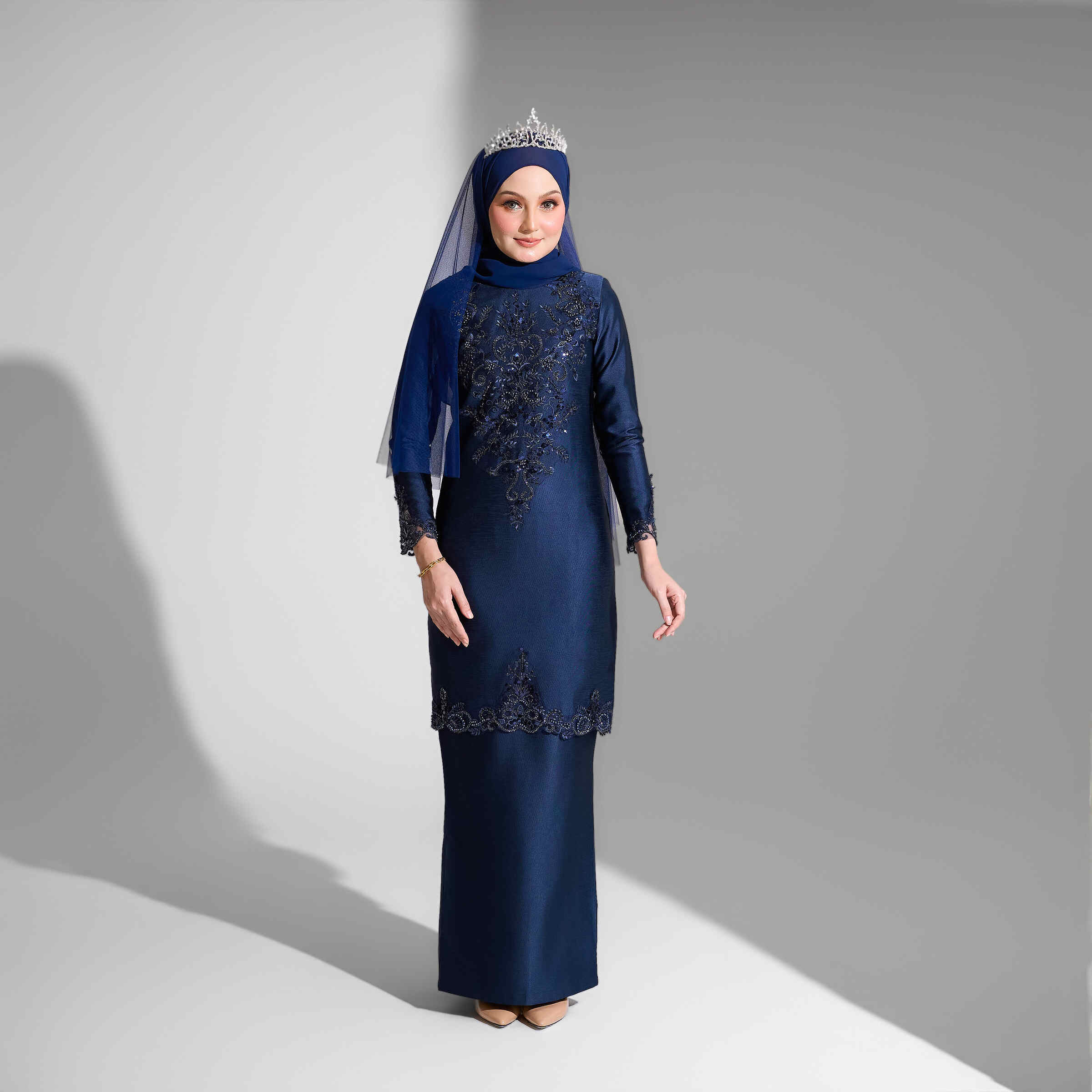 Aurora in Navy