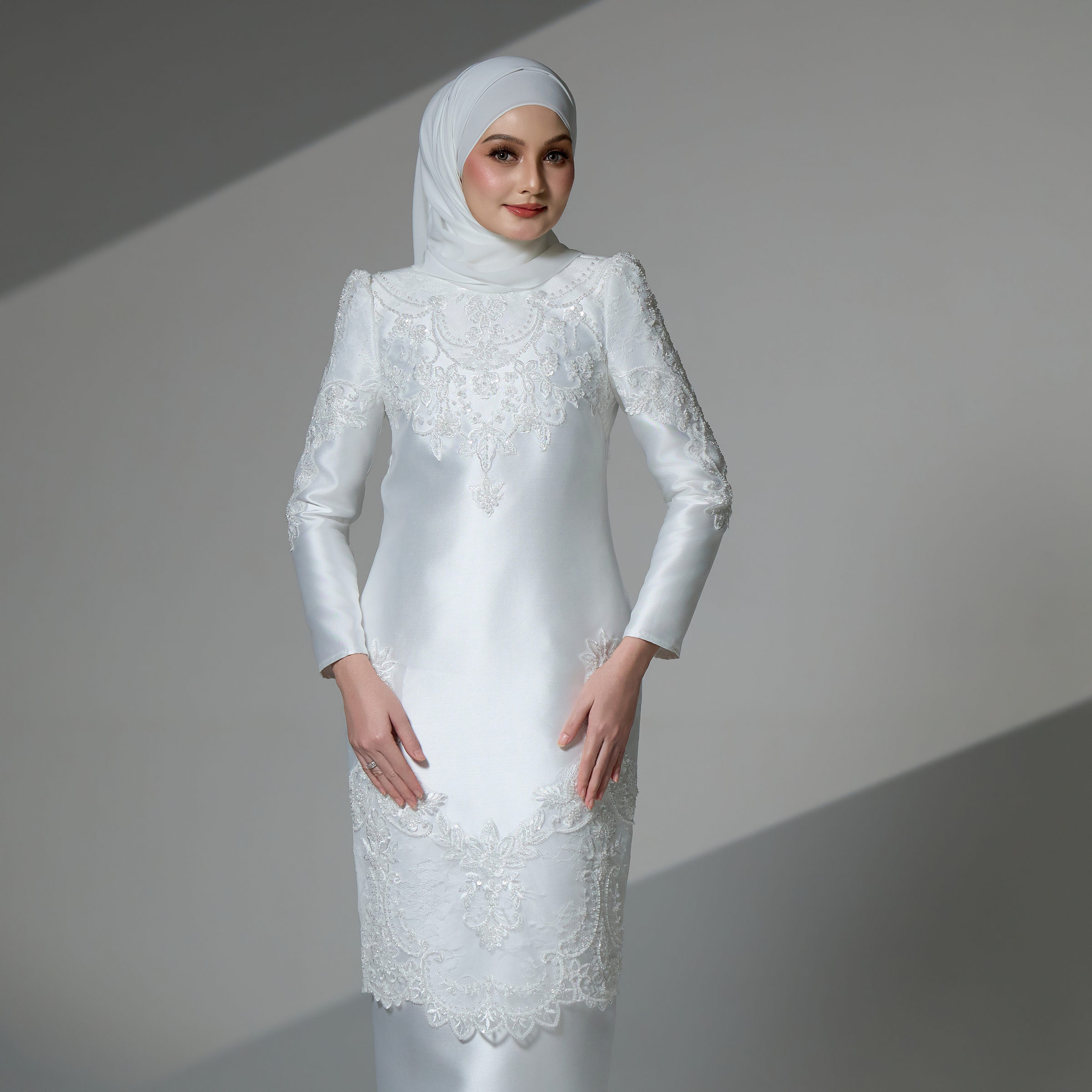 Nuha 2.0 in Off White 1