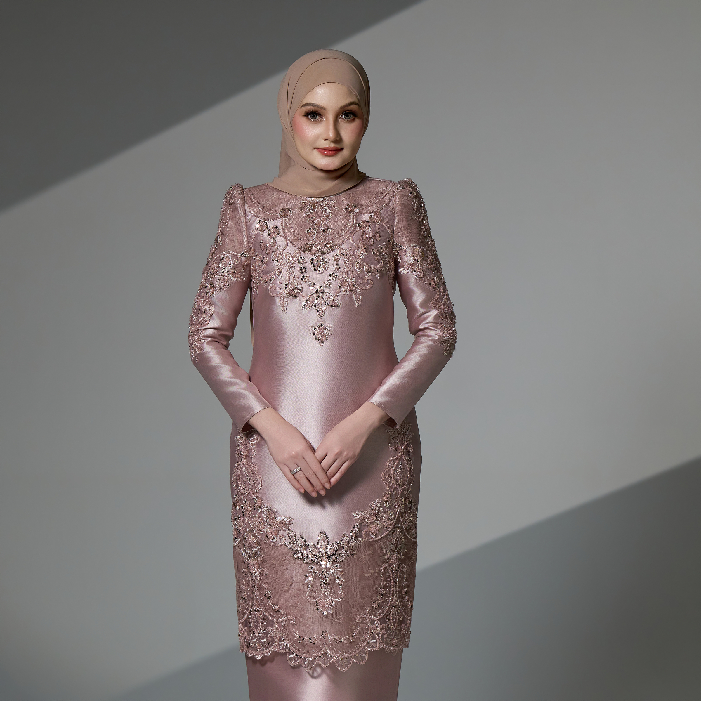 Nuha 2.0 in Rose Gold