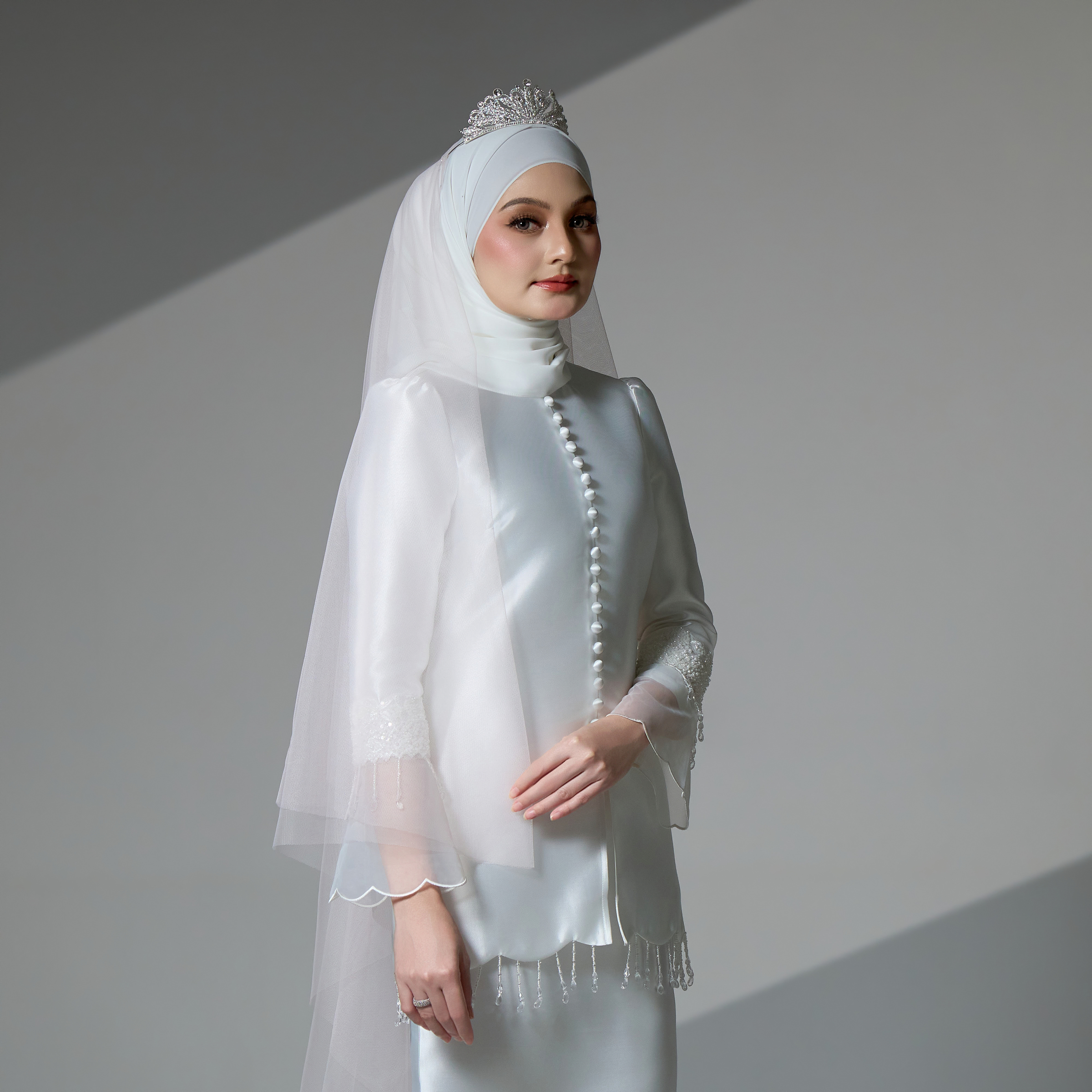 Cinderella Veil in Peach