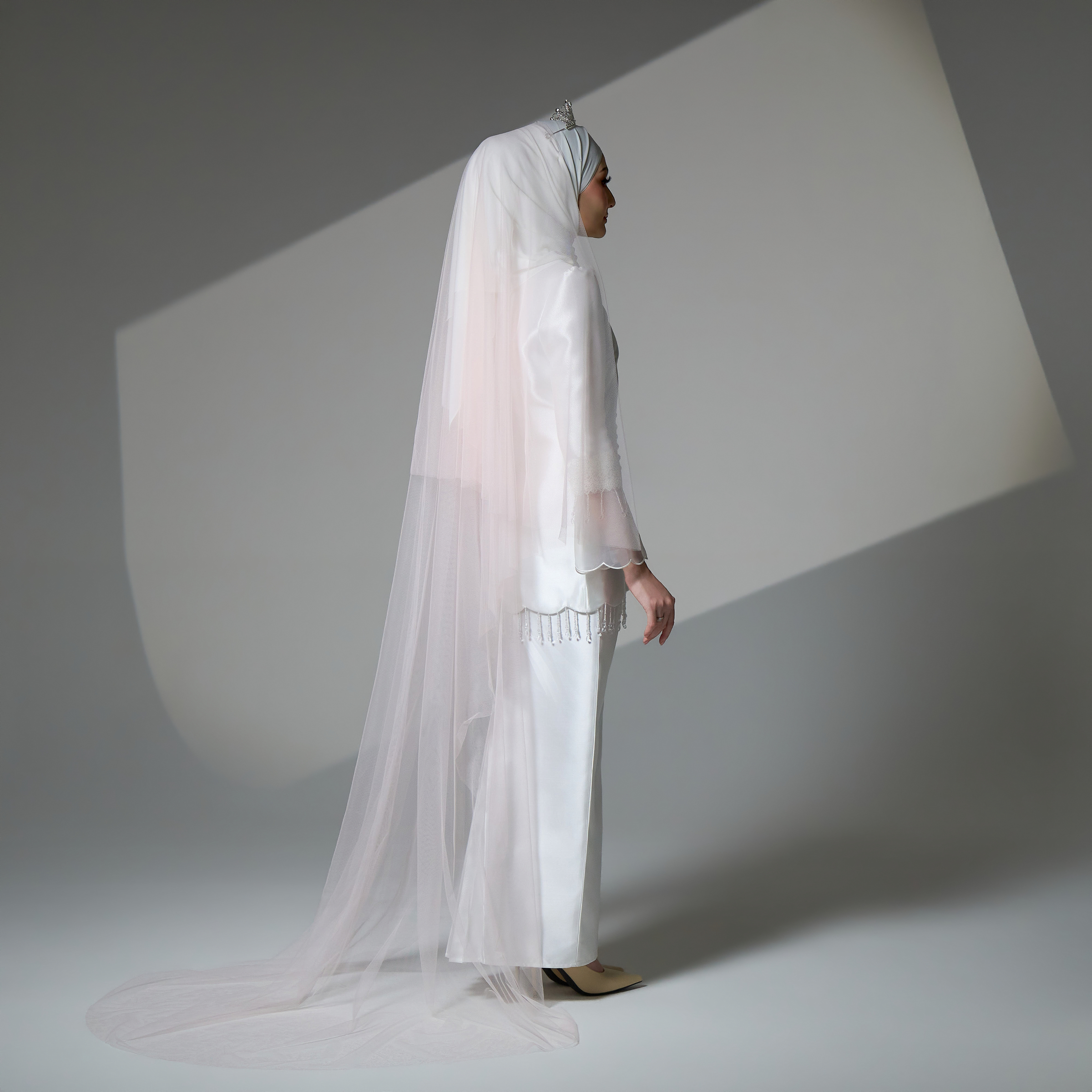 Cinderella Veil in Peach