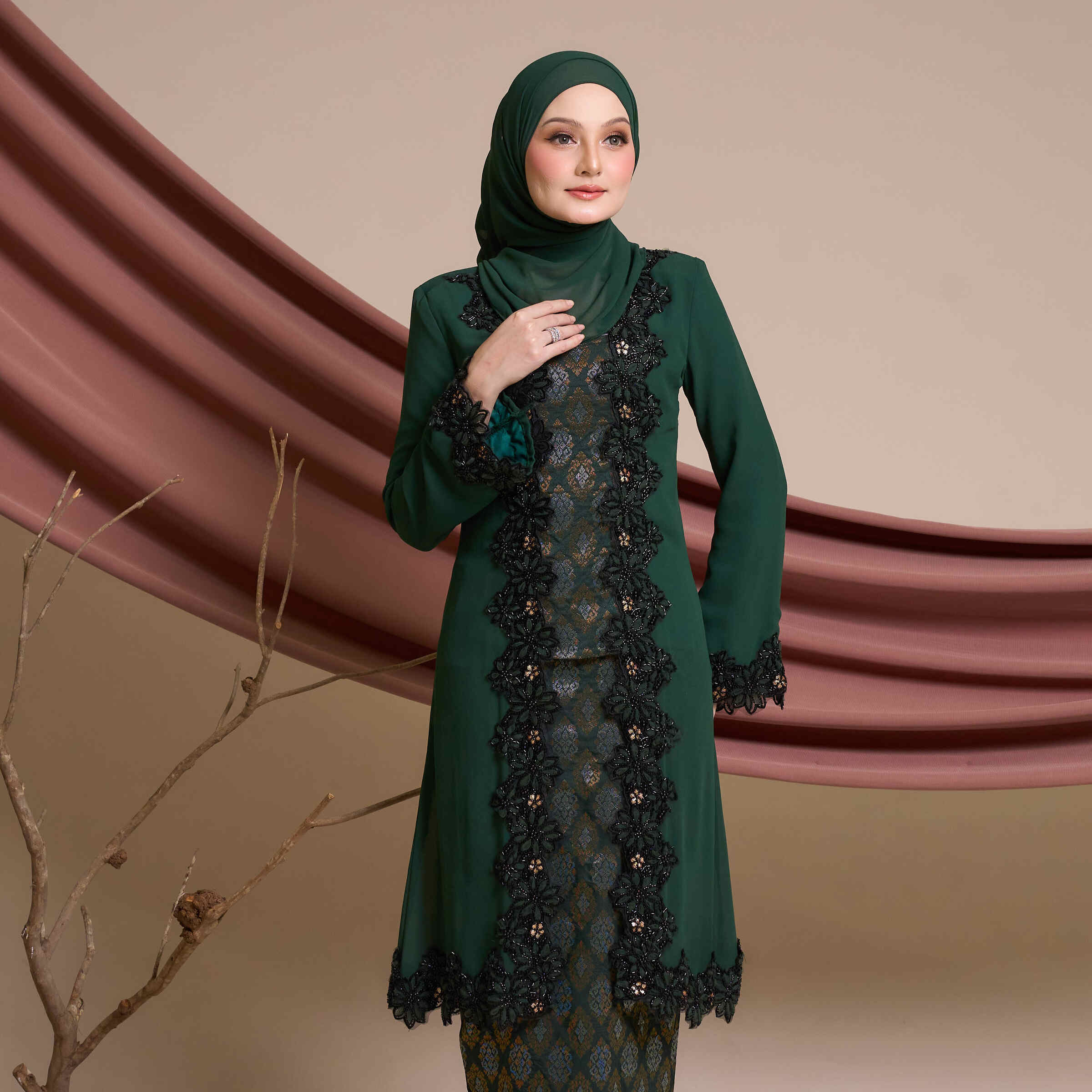 Suri Songket in Emerald