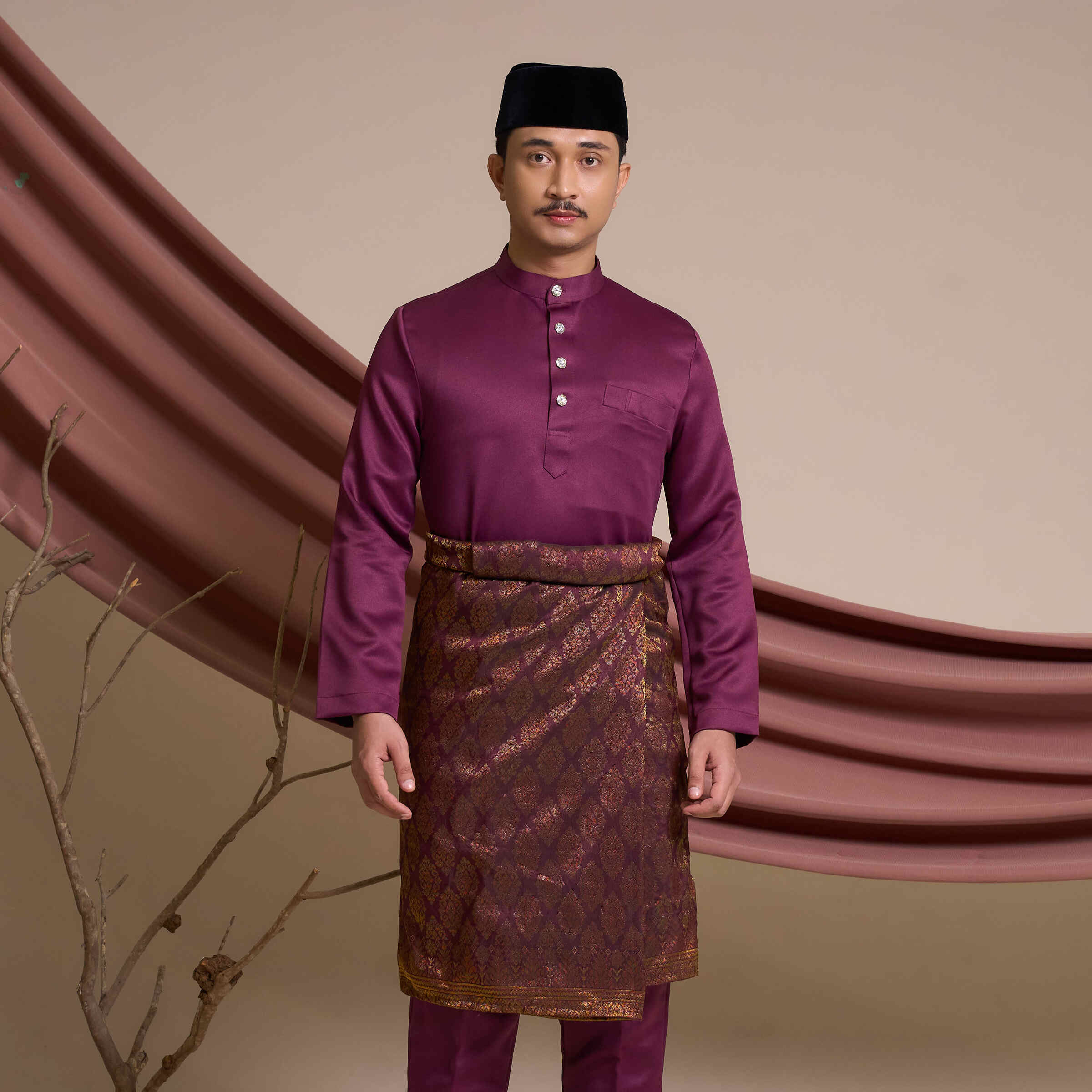 Arjuna Royal in Burgundy