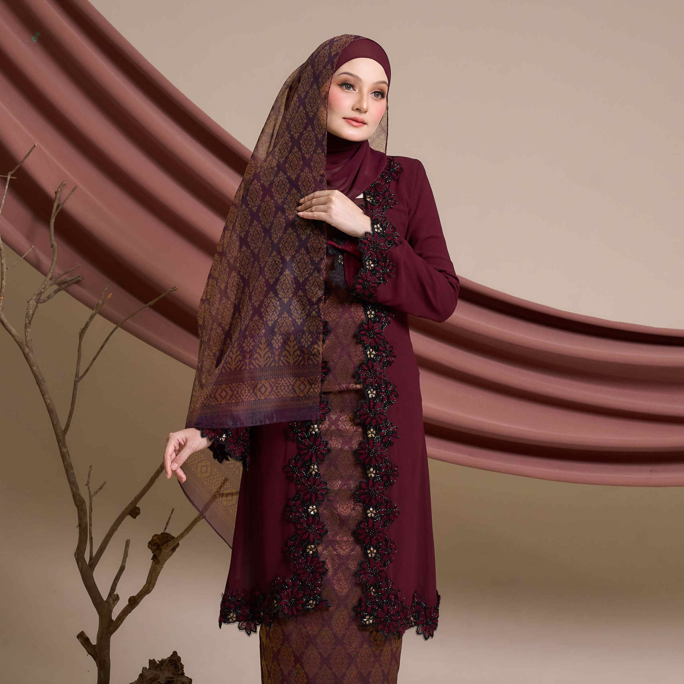 260712 LYC SURI SONGKET CATALOG0045