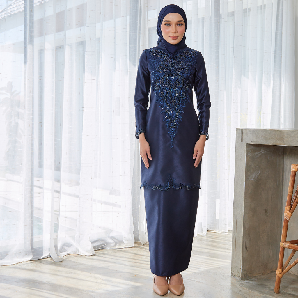 Navy 1.0 Giselle