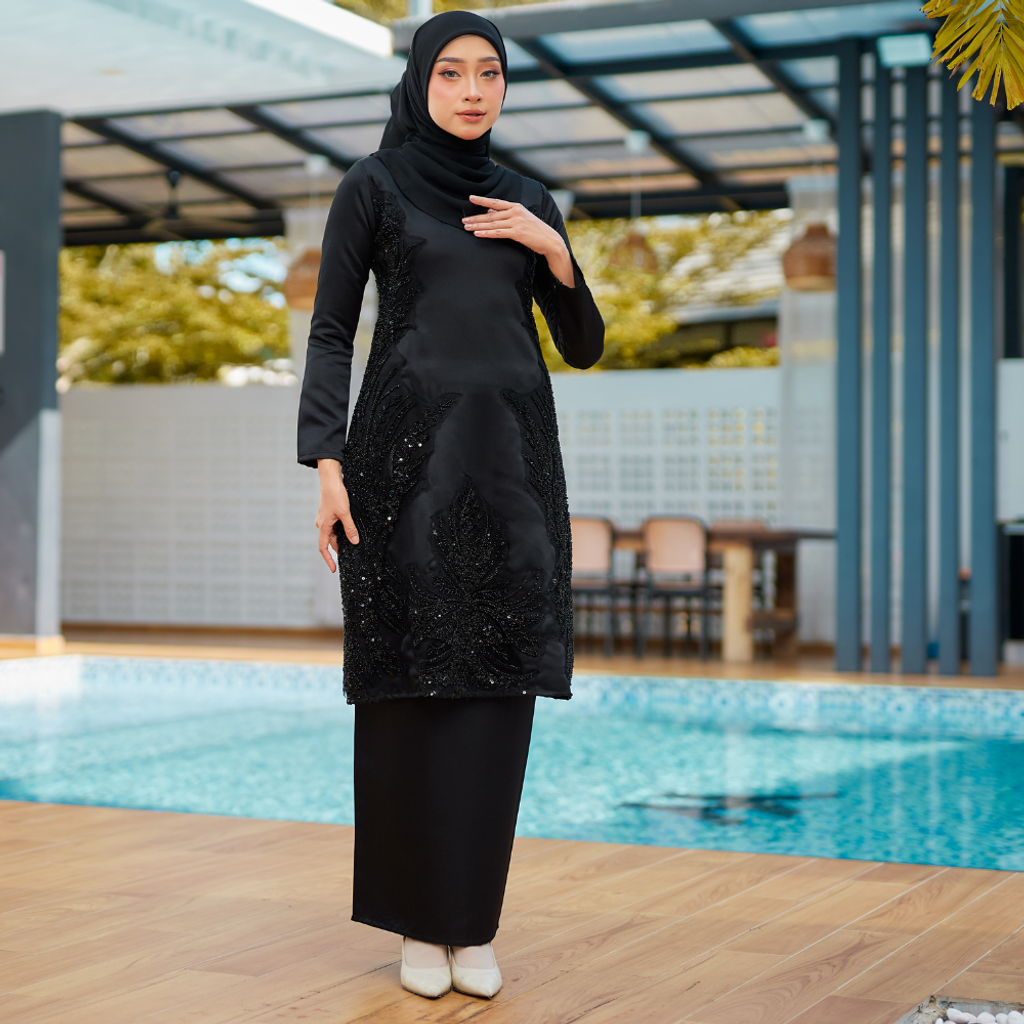 Elvira Black 3