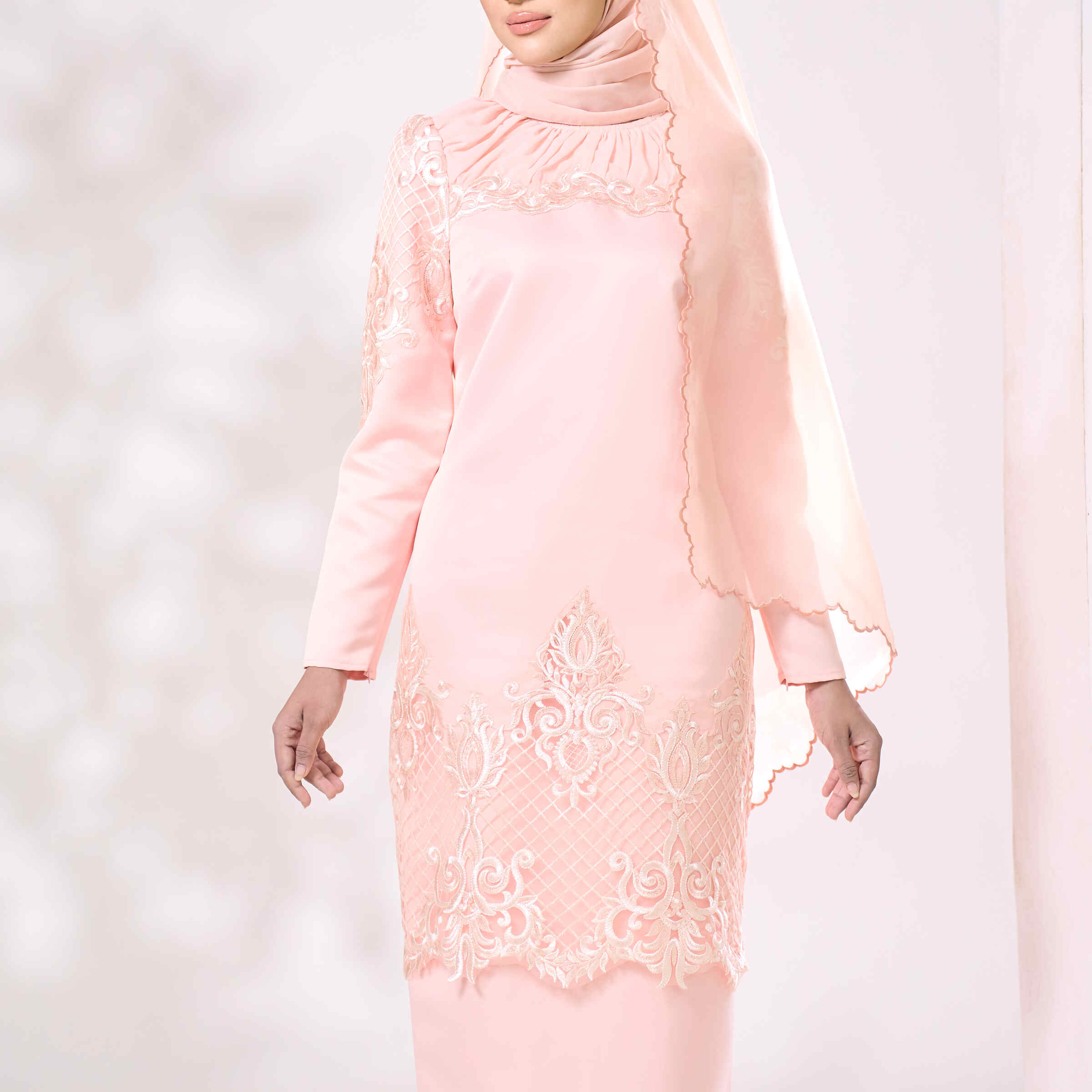 Aveline in Soft Pink