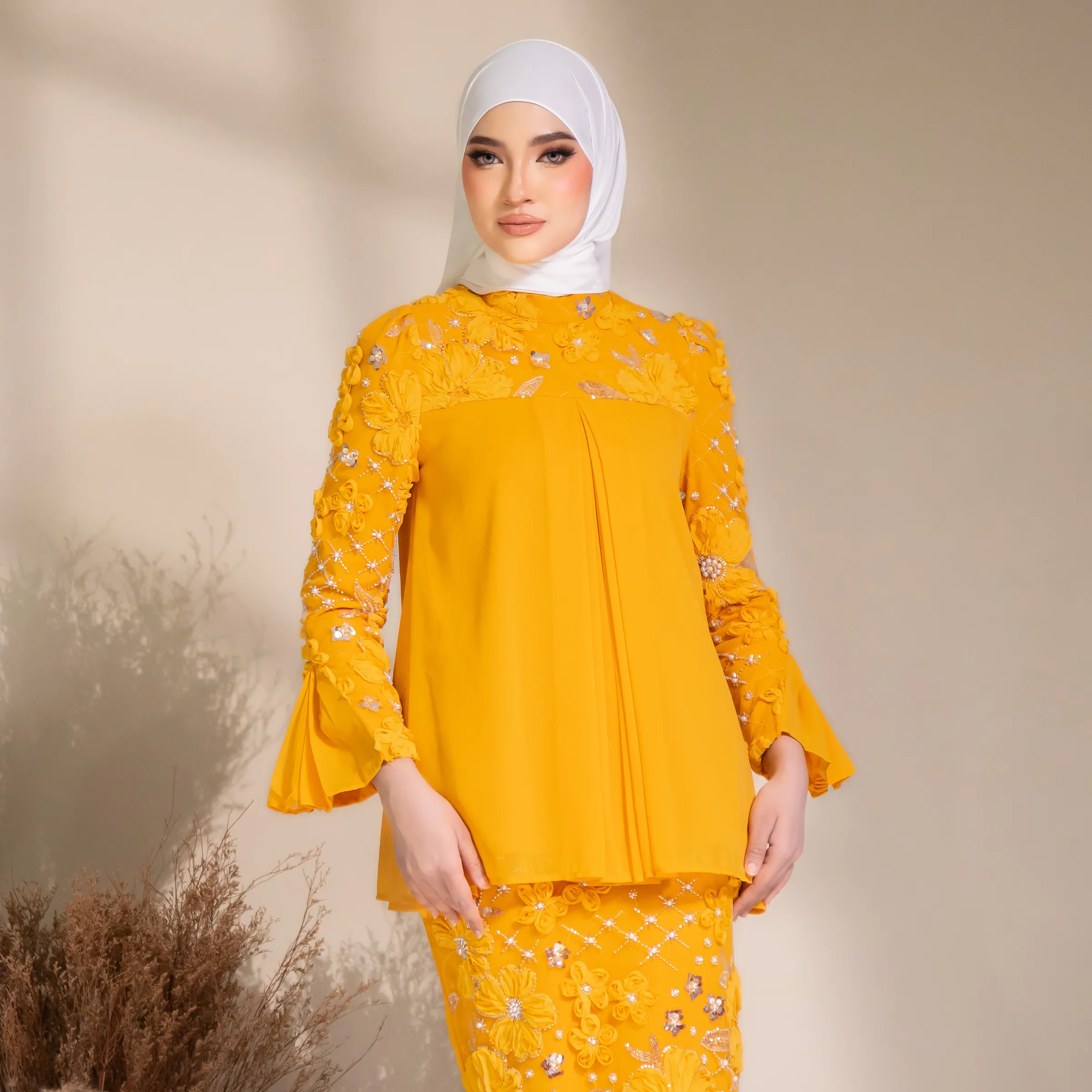 Isabelle 2.0 in Honey Gold