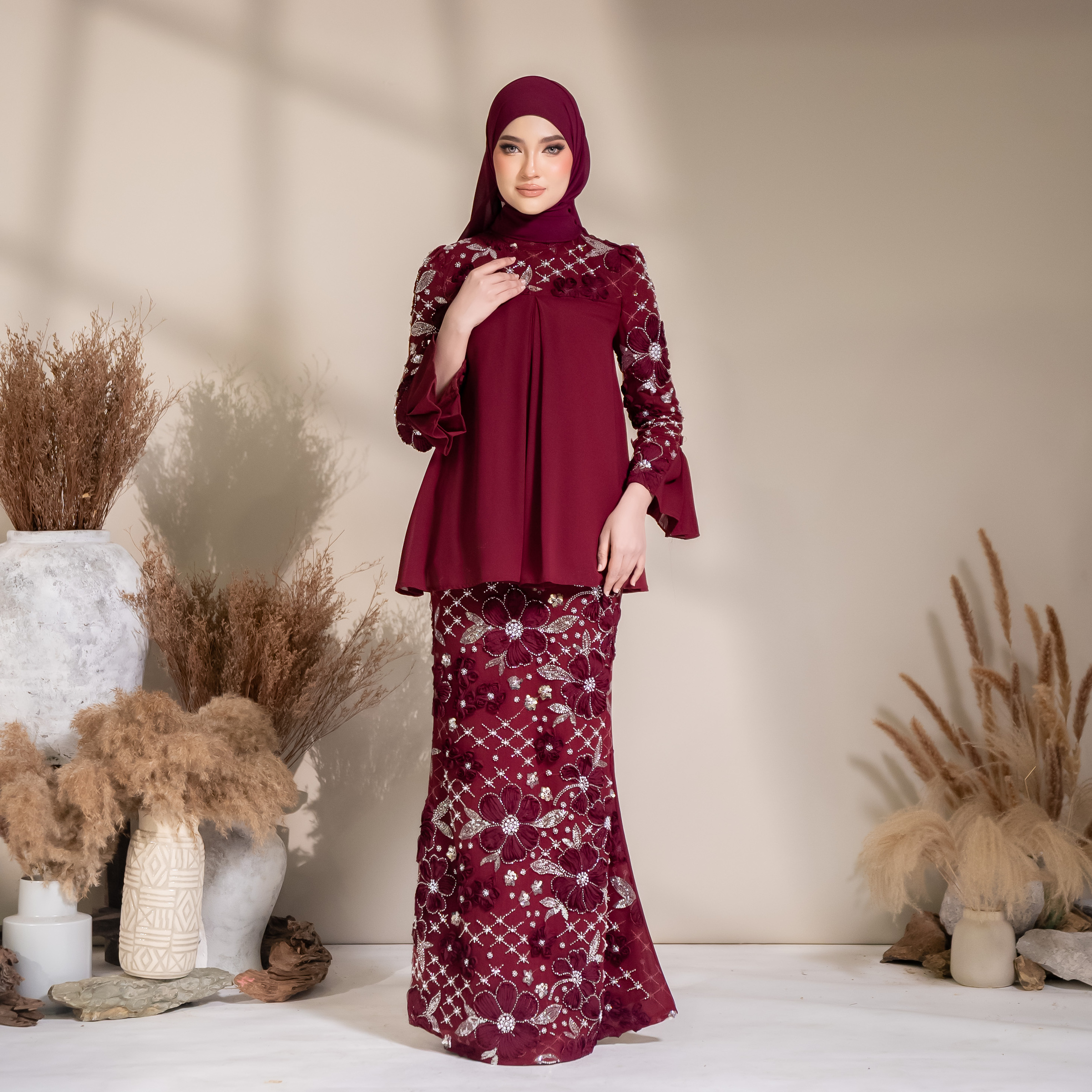 Isabelle 2.0 in Burgundy