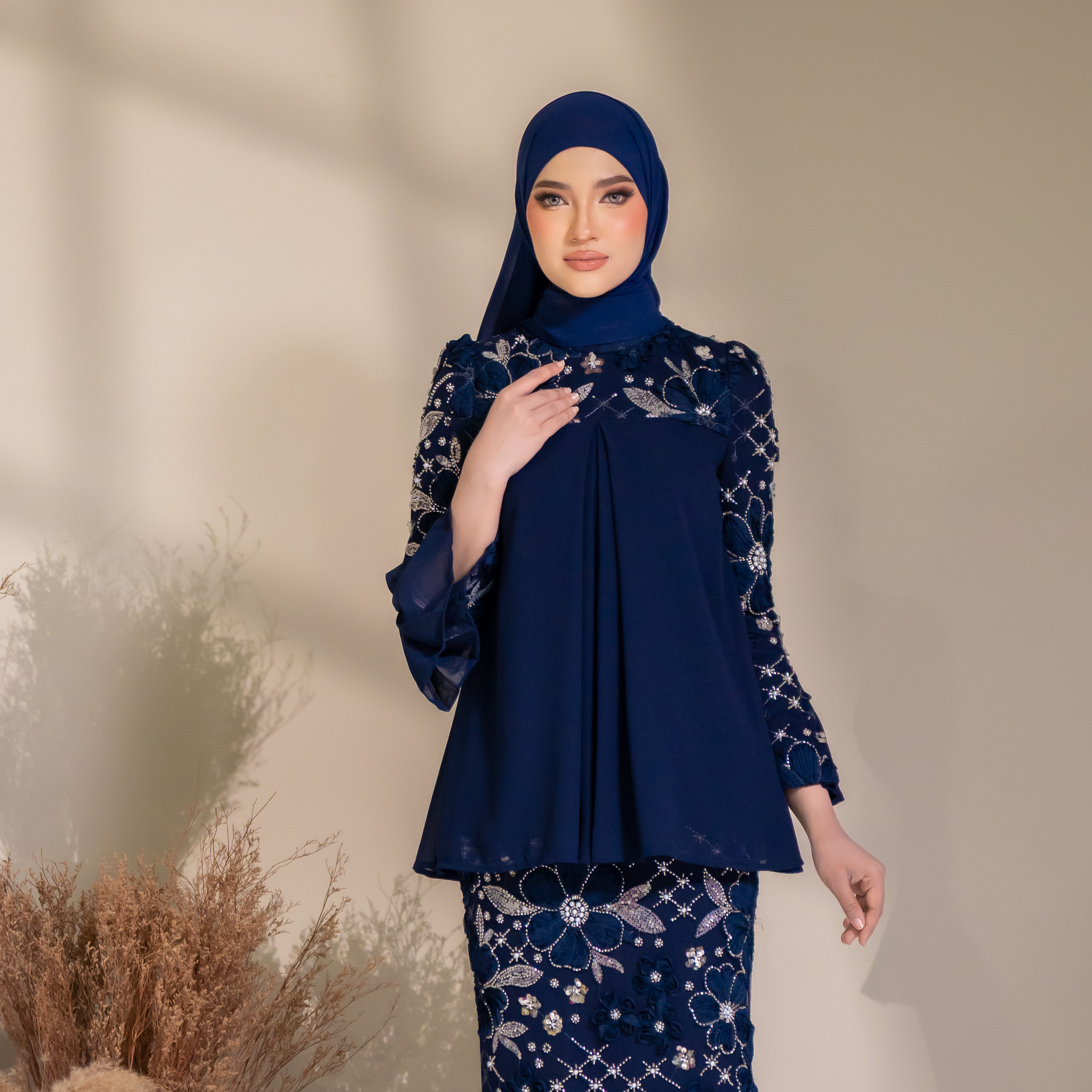 Isabelle 2.0 in Navy