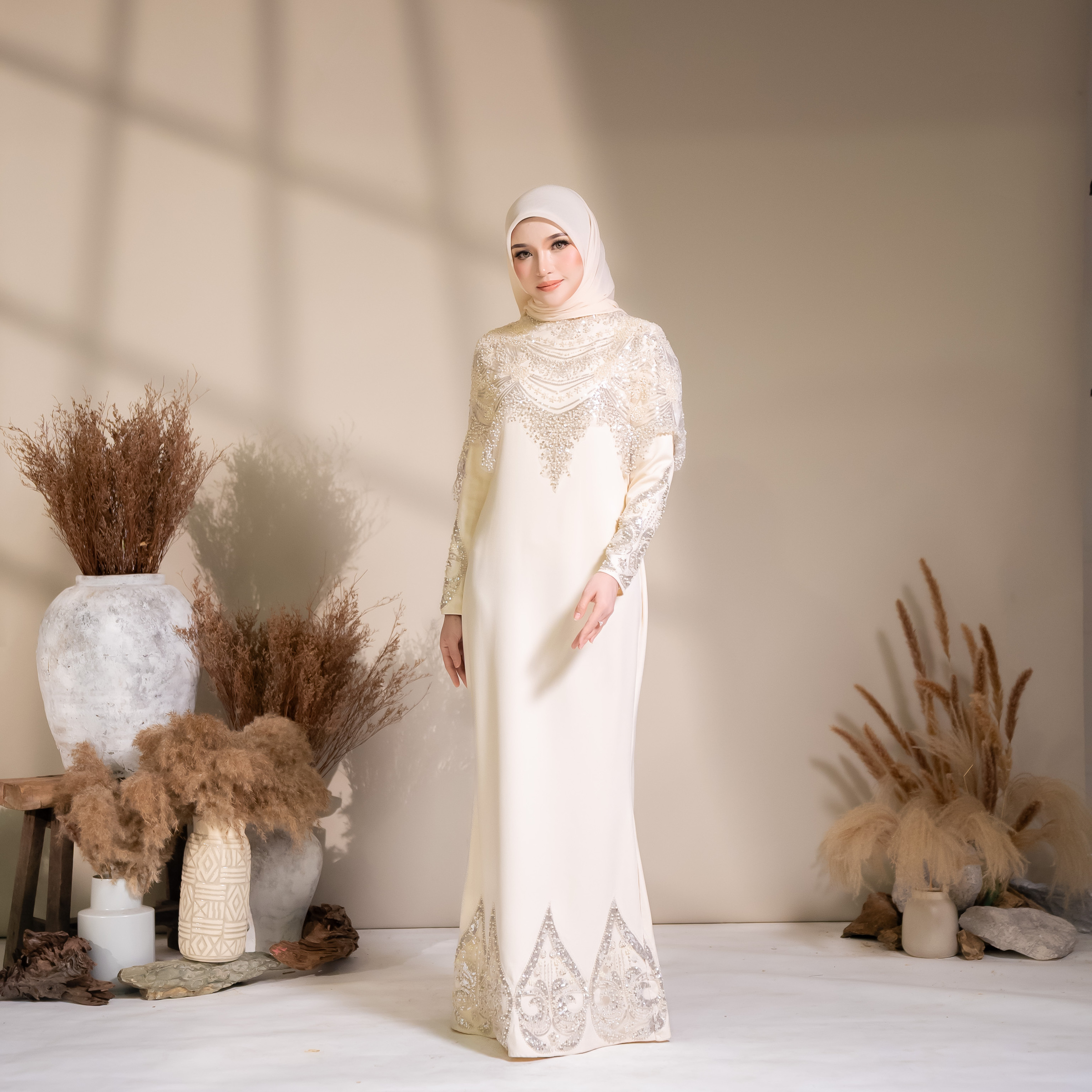 Elara Dress in Champagne