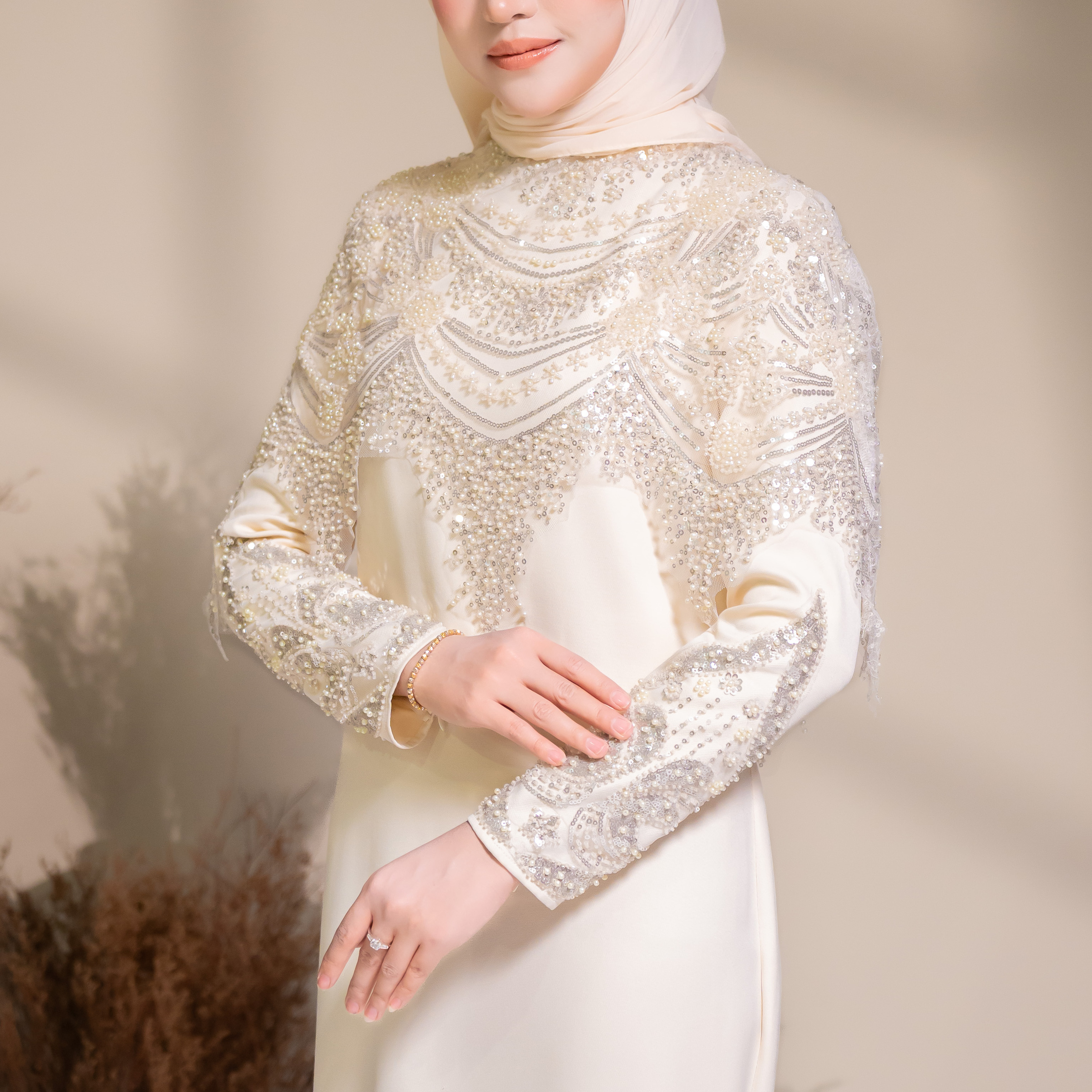 Elara Dress in Champagne