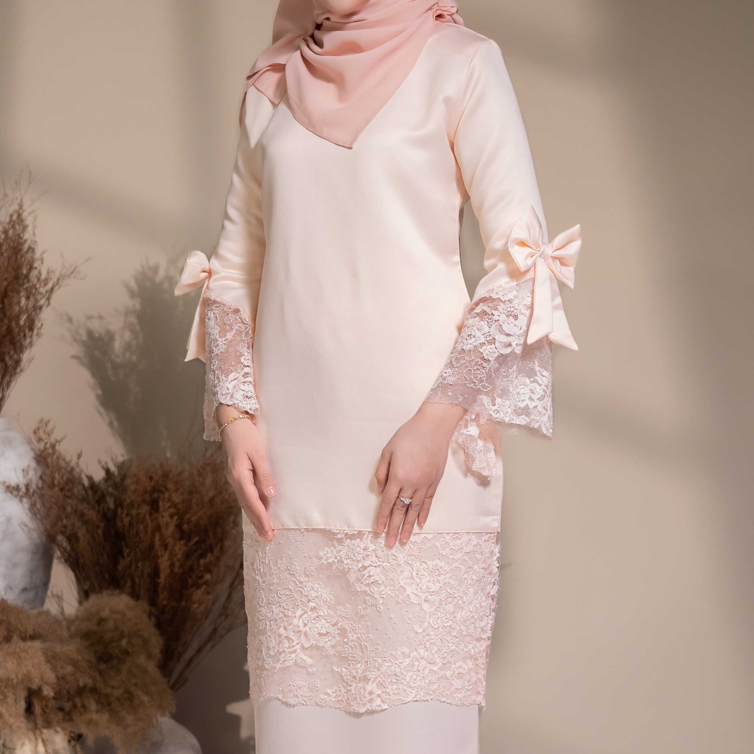 Ayra Kurung in Pinky Peach