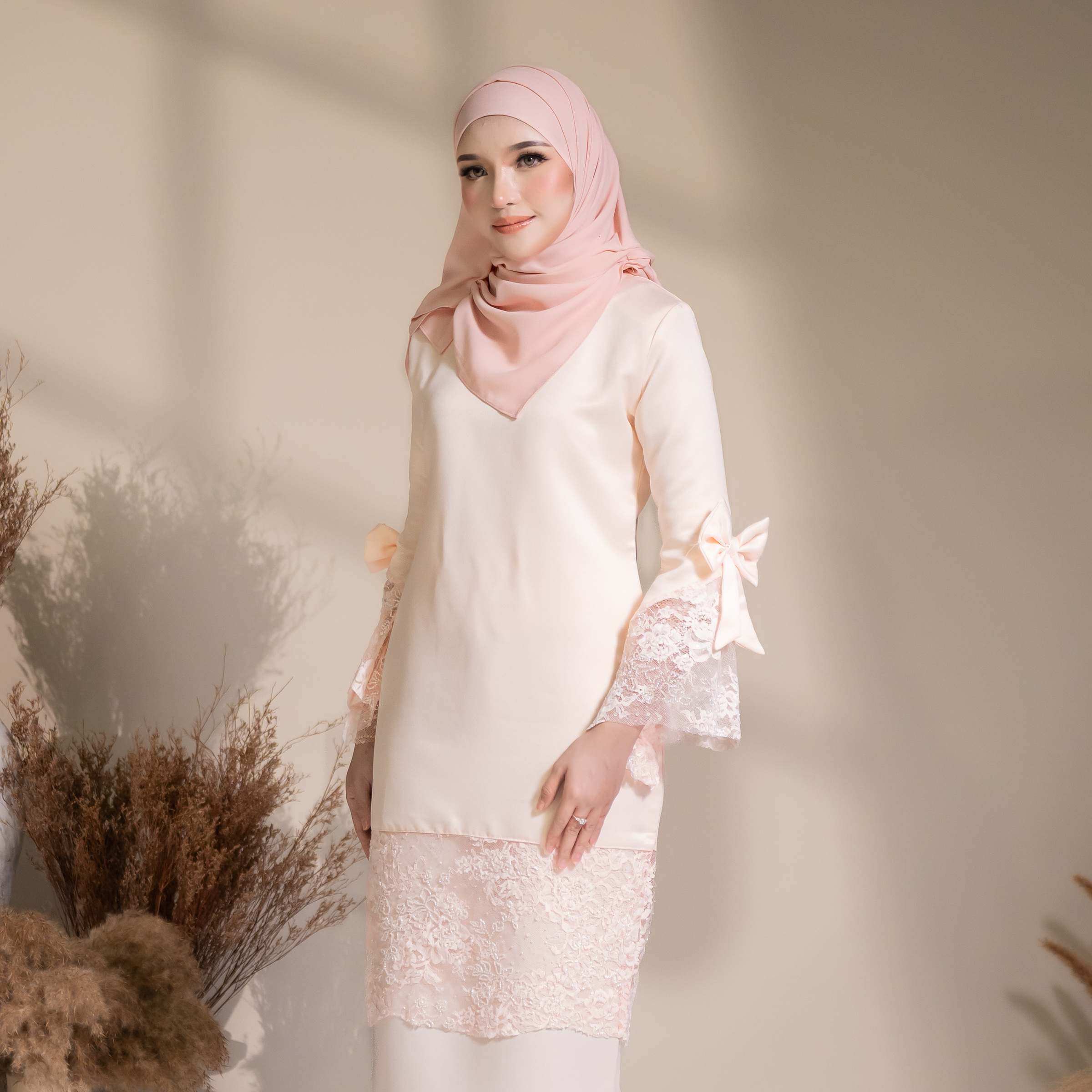 Ayra Kurung in Pinky Peach
