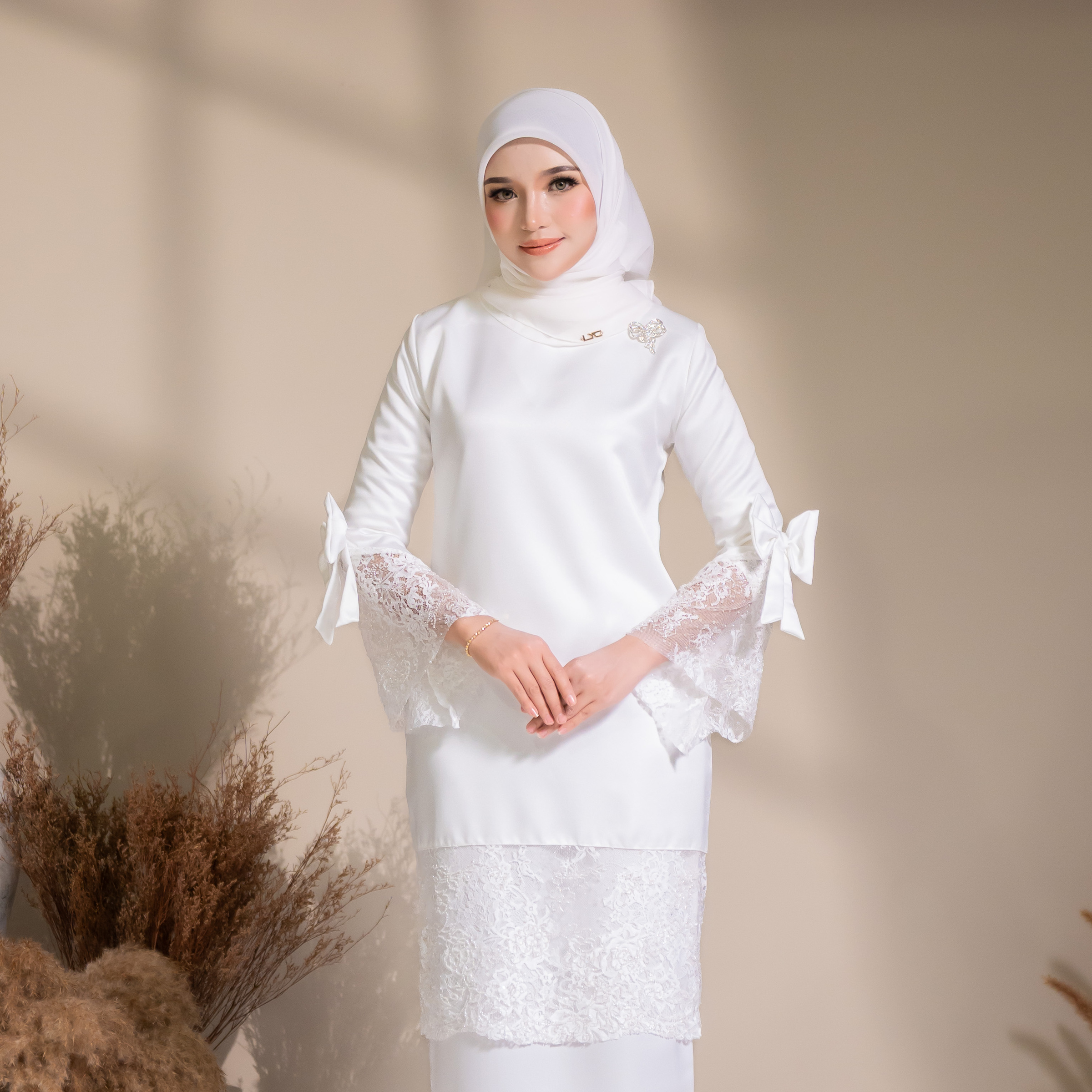 Ayra Kurung in Off White 1
