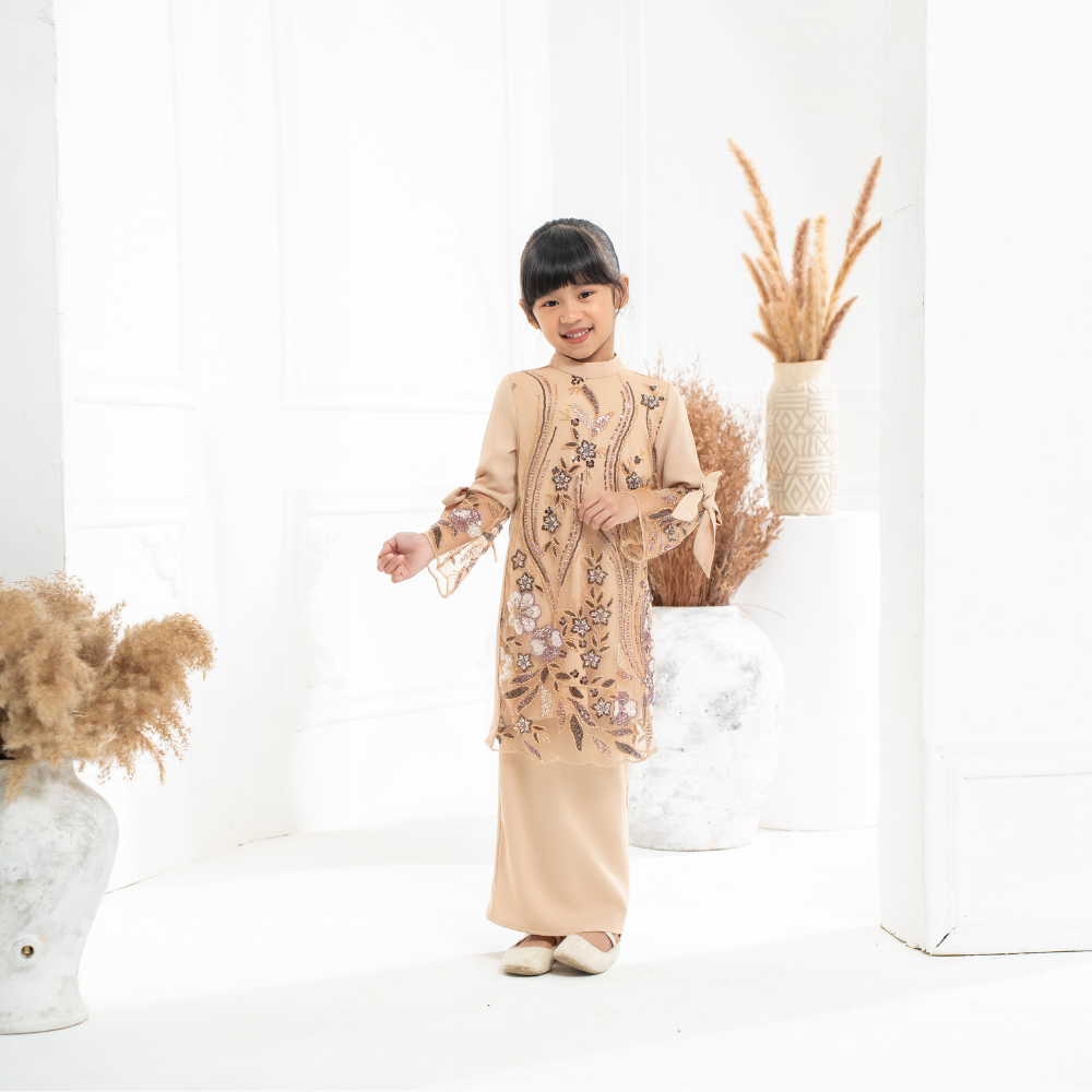 Lyra Kids in Champagne