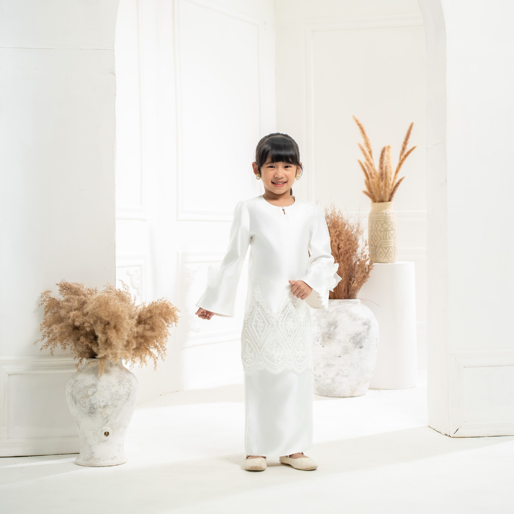 Amara Kids in Off White 1