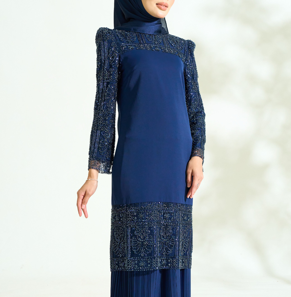 Sophia Exclusive in Navy