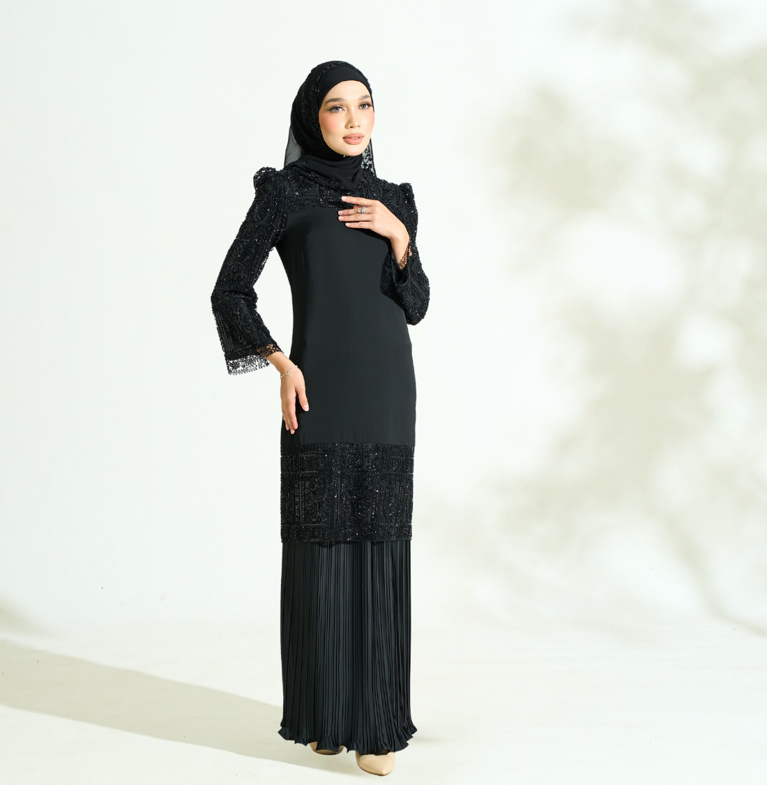 Sophia Exclusive in Black