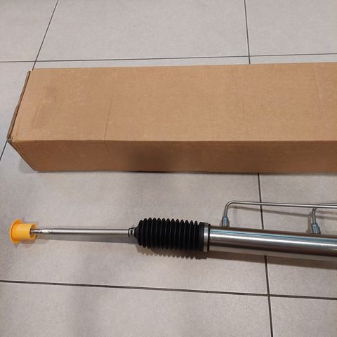 STG1015 b