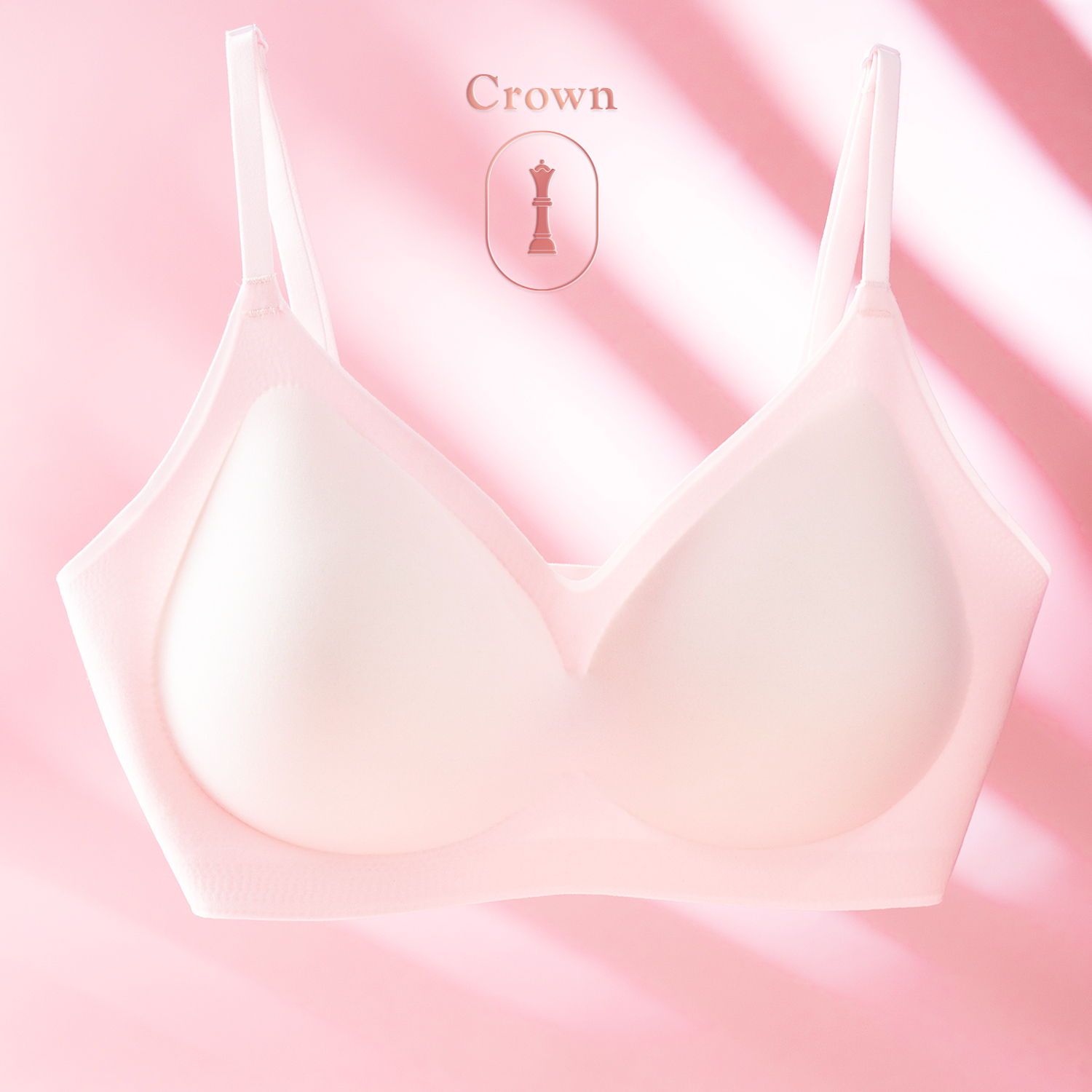 Crown Black Seamless Bra / Crown 低調黑色系