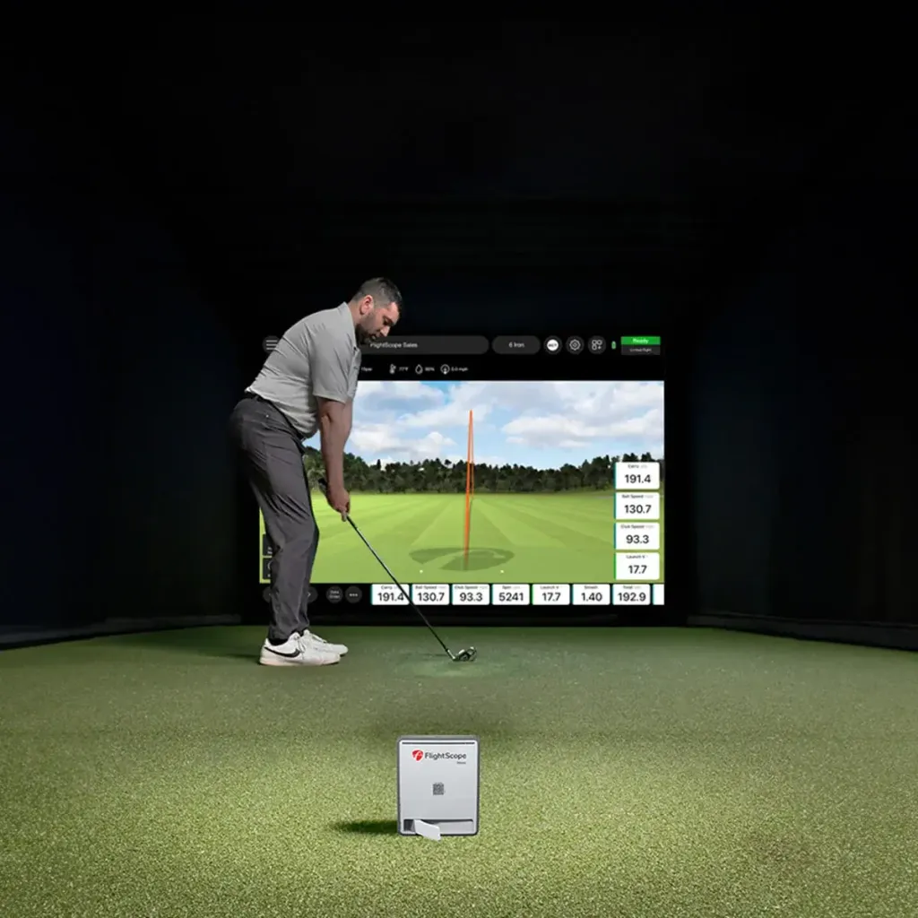 Mevo-Gen2-Launch-Monitor-indoor-3
