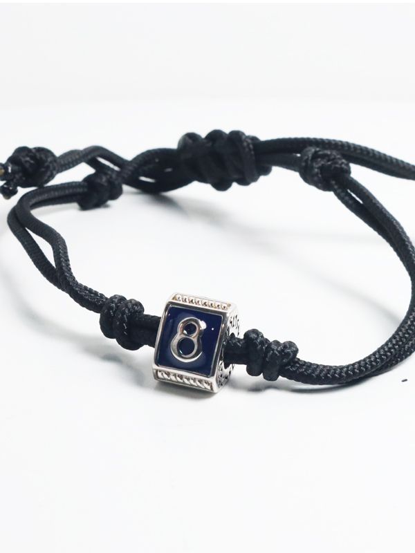 8 black string