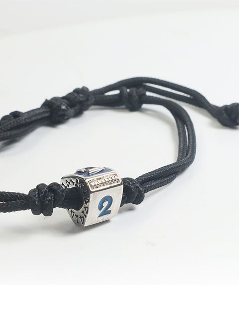 2 black string