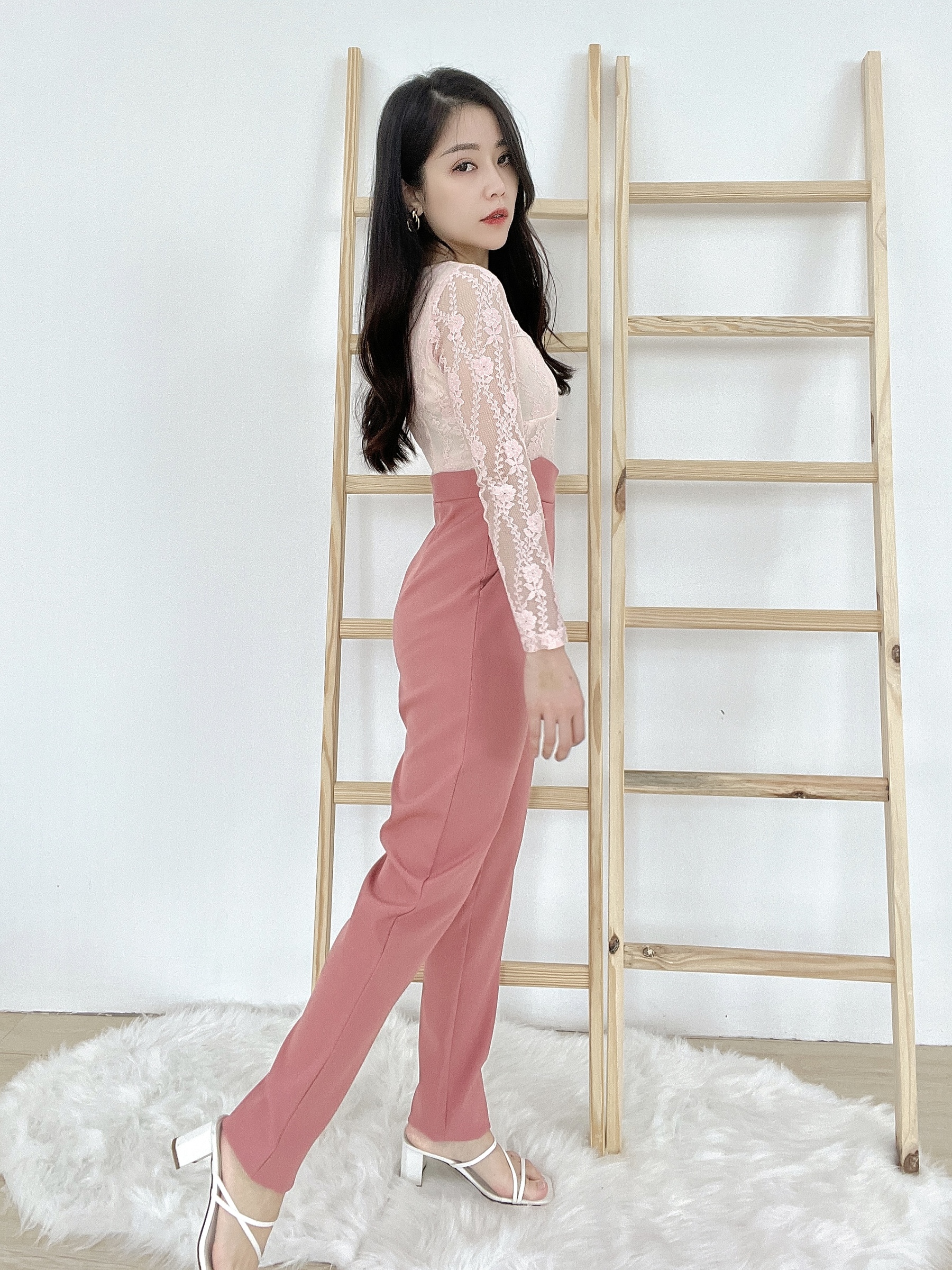 42D11108-5EC4-466B-BFF9-A0835FF5C976