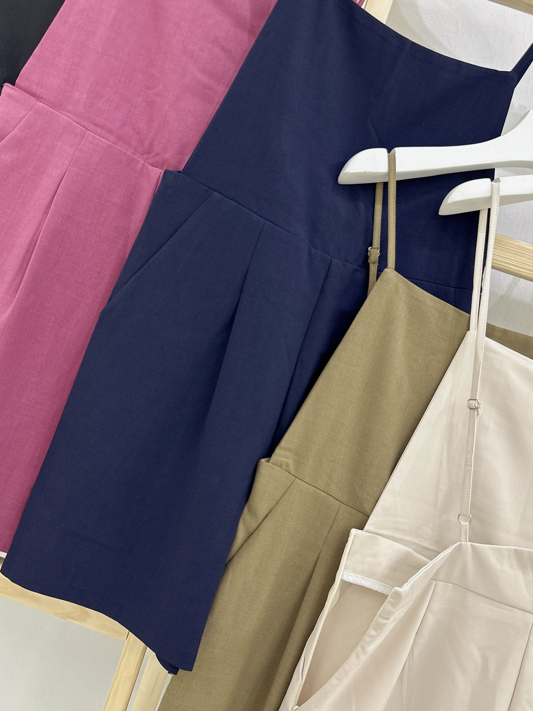 23506329-37EB-4760-BEB3-C8C460ED5DC4