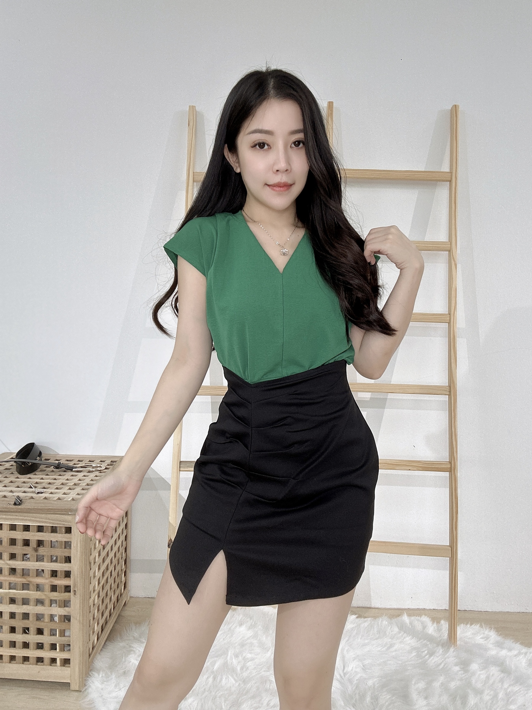 6DC8BCF6-5CA7-417F-BDB4-8E593E01A576