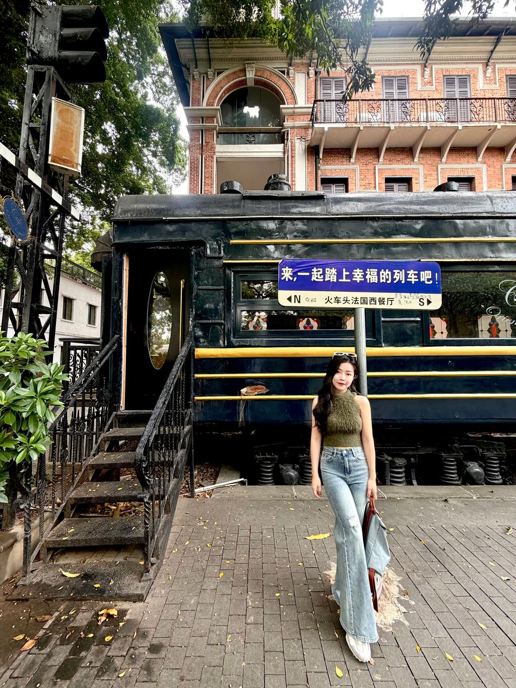 image_A8C8F7E8-C724-411B-BBF1-04679C6BD920_1765004299