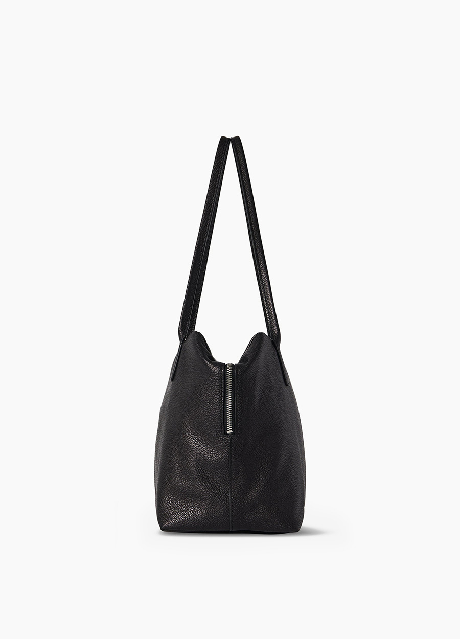 Henri-黑-側面百底