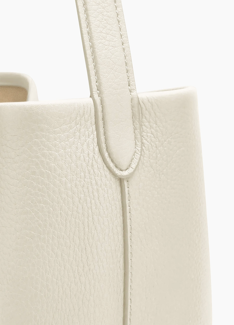 N_S托特-中-白-細節1