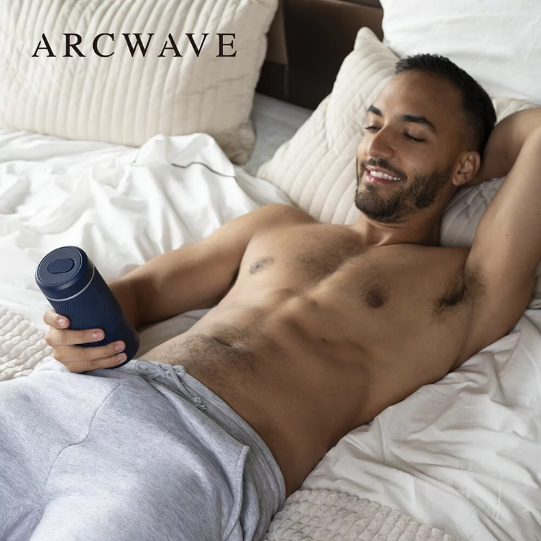 ARCWAVE Pow 產品特點圖示，突顯品牌專利技術與優質矽膠材質