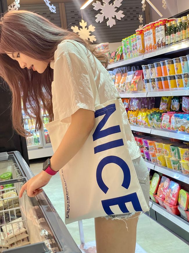 NICE THINGS | HOT SELLING 热卖品 - 「NICE」帆布包