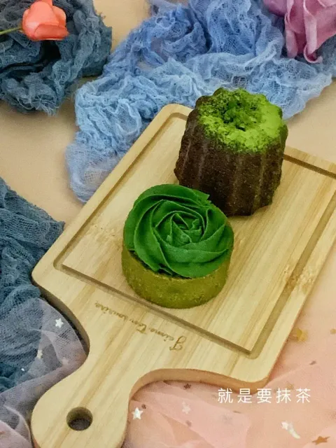 拾參月抹茶塔與可麗露組合，日式茶香雙重奏，適合抹茶控與質感送禮