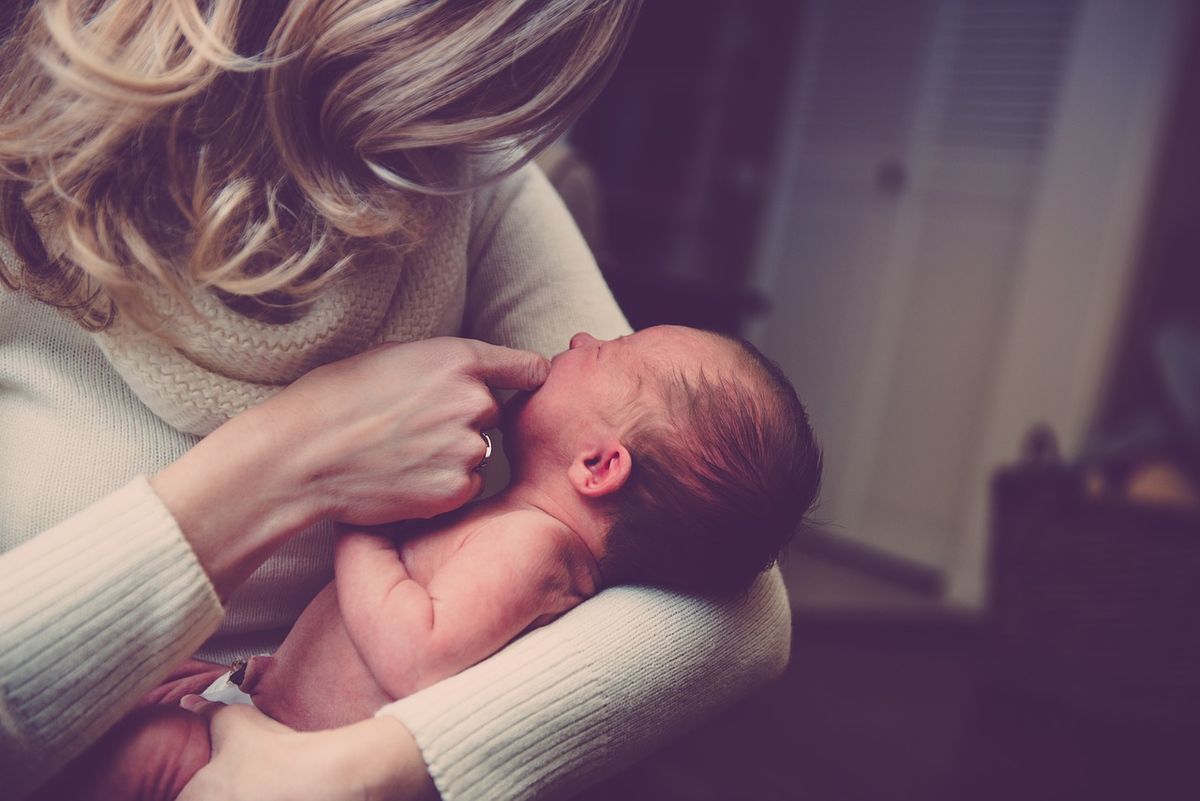 Breastfeed with Simran | Not Sure Which Breastfeeding Essentials You Need?