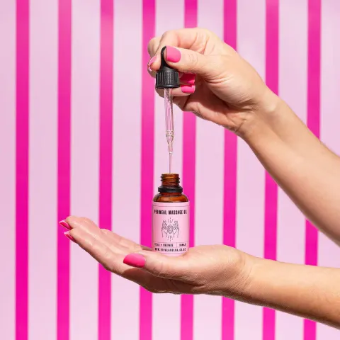 VLV-PerinealMassageOil_Shot10