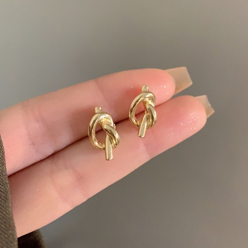 Sadie Earring