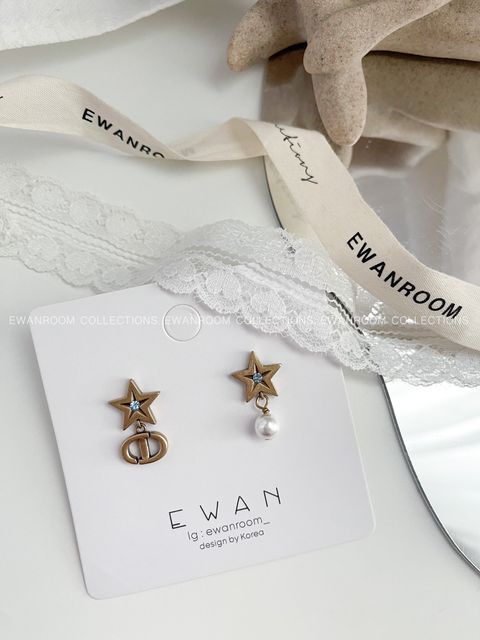 CD100 Earring