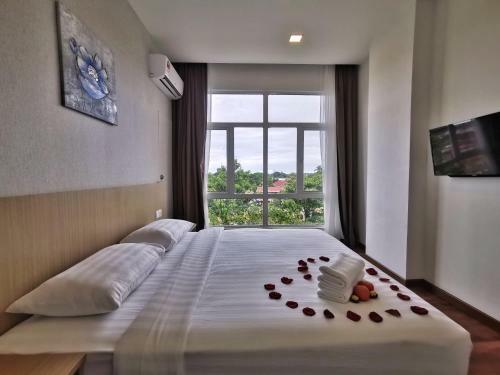 GreenWorldHotel1.jpg