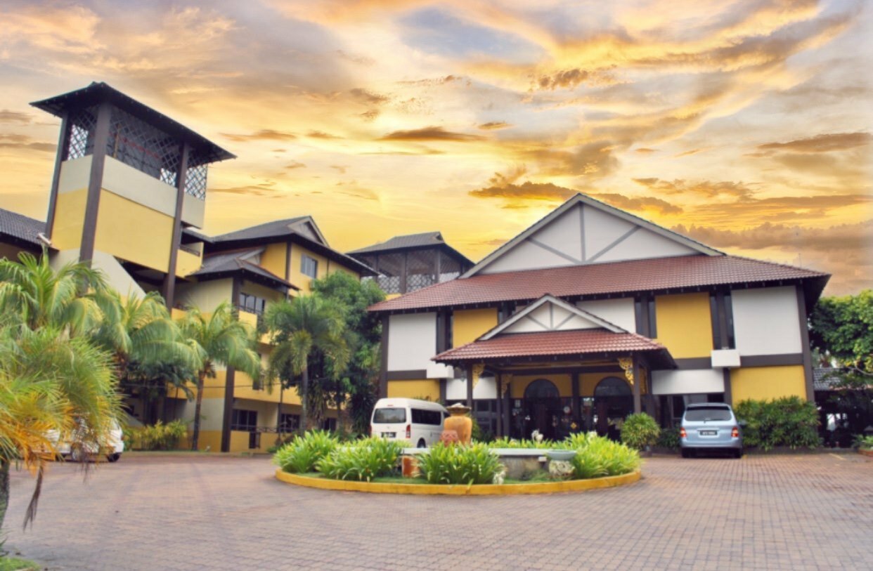 Puteri-Bayu-Beach-Resort-View-1.jpg