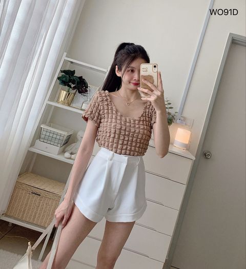 B759DB87-7876-47B3-AF40-65EF5E4F0981