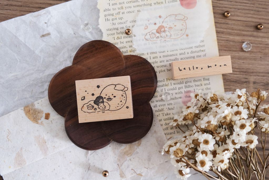 eileentai's rubber stamps - Hello Moon (Tea) 02